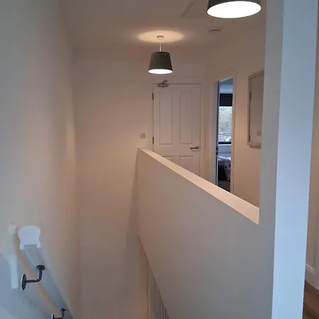 別荘 Railway House, Halfway