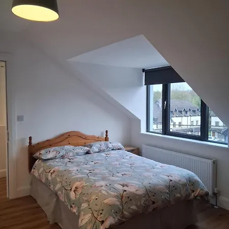 Railway House, Halfway *