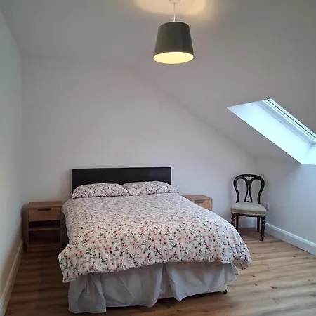 別荘 Railway House, Halfway