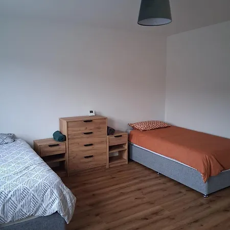 Railway House, Halfway