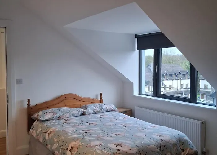 Railway House, Halfway *