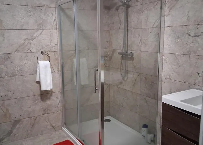 Railway House, Halfway *